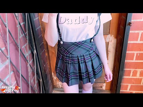 ❤️ L'escola es xucla la polla profundament i la folla en lloc de les classes. ❤️ Porno a nosaltres
