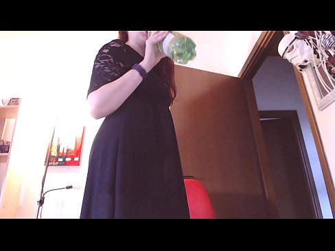 ❤️ Un esclau sotmès a qui li encanten les calces brutes i delicioses es veu obligat a masturbar-se després de veure aquest vídeo! ❤️ Porno a nosaltres